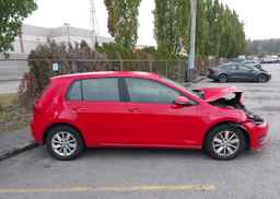2016 VOLKSWAGEN GOLF