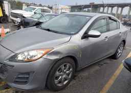 2010 MAZDA 3 I