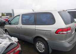 2002 TOYOTA SIENNA CE