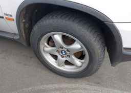 2001 BMW X5 3.0I