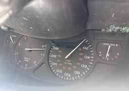 2002 SATURN SL1