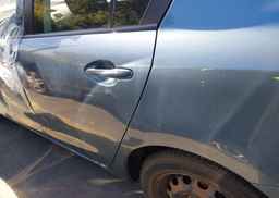 2010 MAZDA 3 I