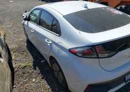 2022 HYUNDAI IONIQ SEL