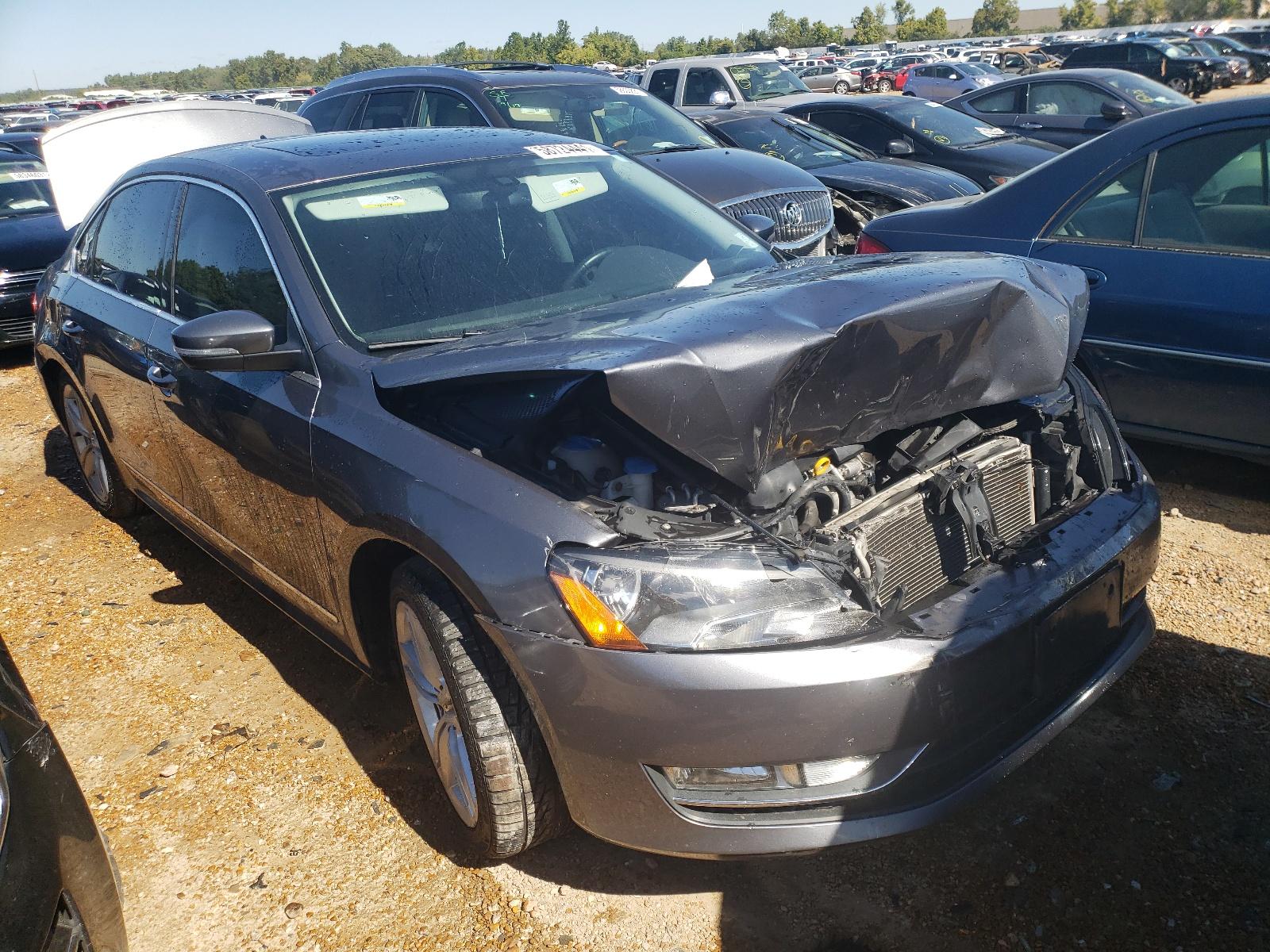2014 VOLKSWAGEN Passat