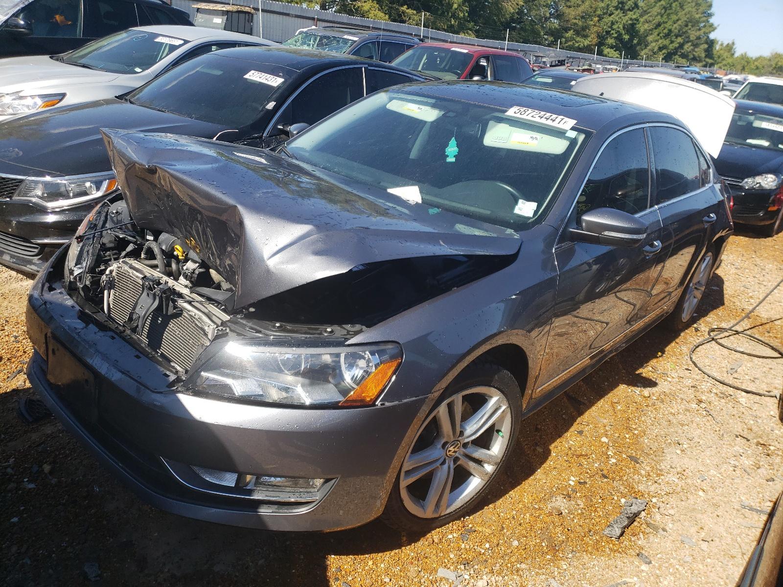 2014 VOLKSWAGEN Passat
