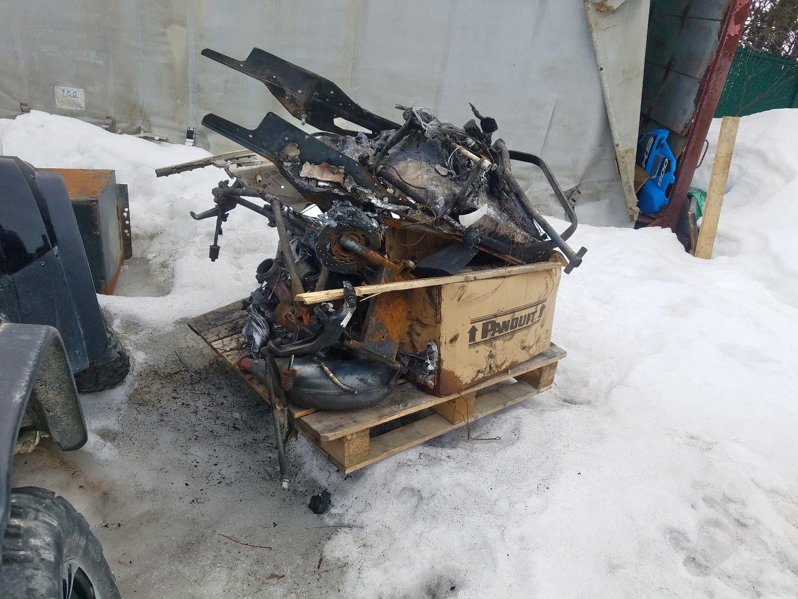 2022 Ski Snowmobile