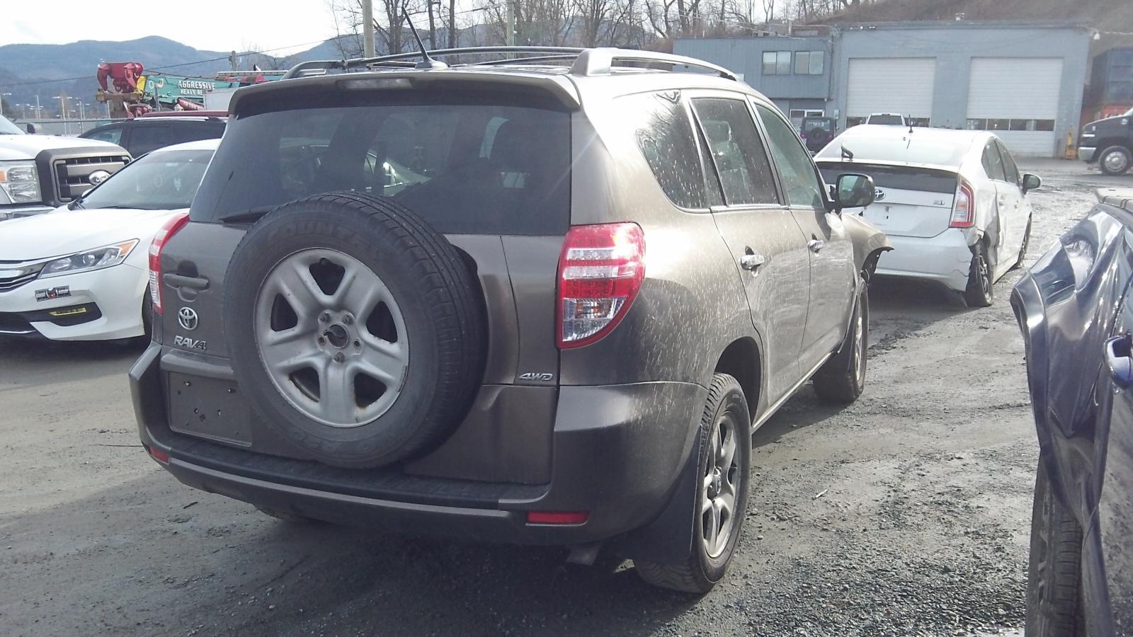 2011 TOYOTA RAV4