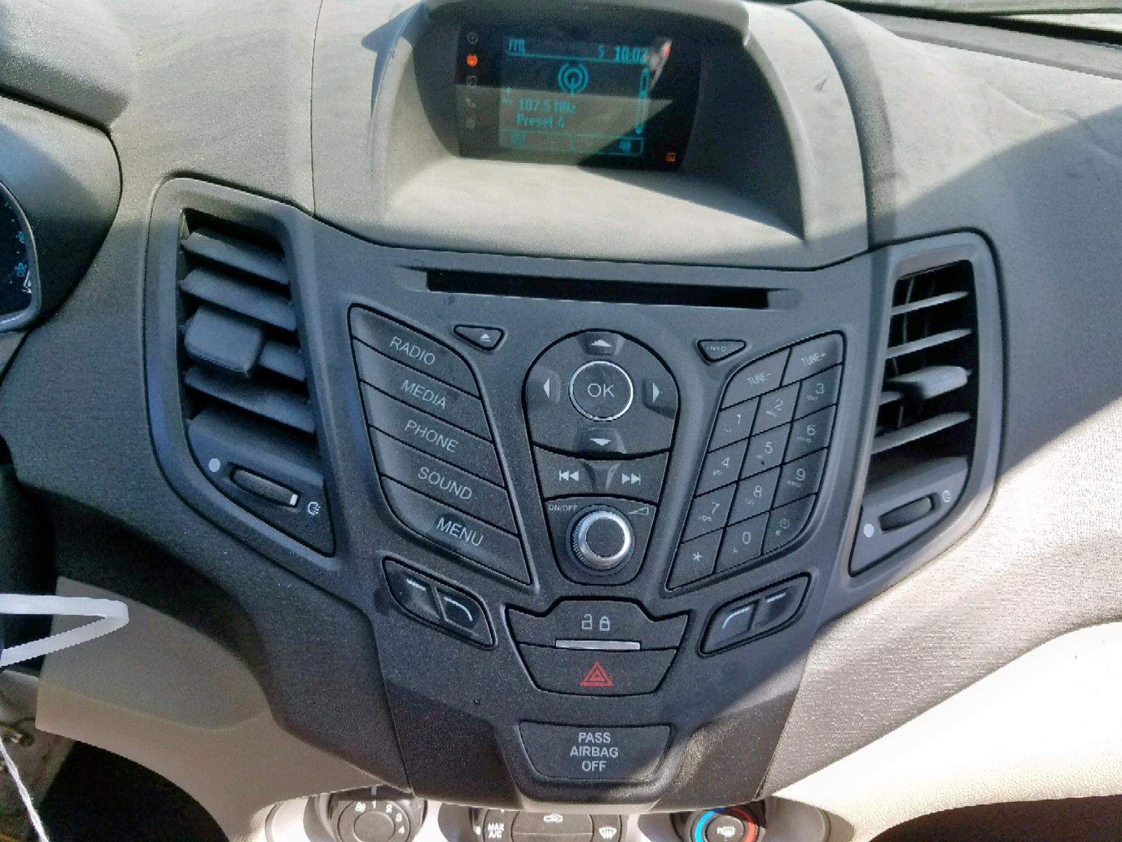 2016 FORD Fiesta