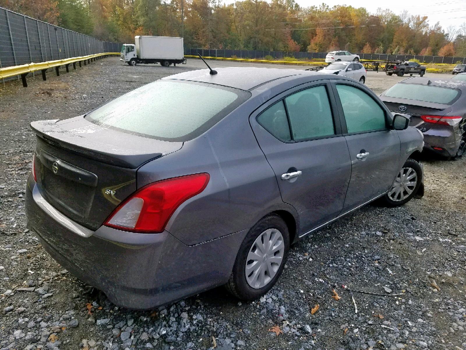 2018 NISSAN VERSA