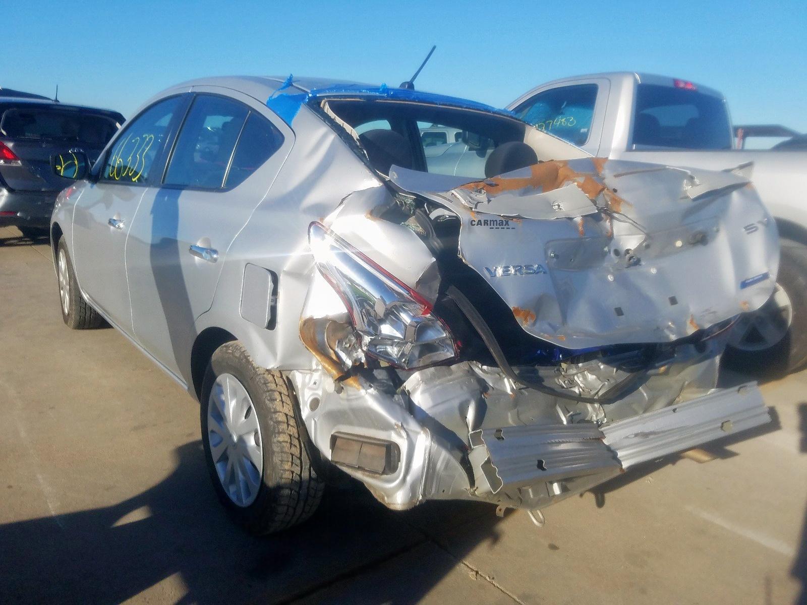 2016 NISSAN VERSA
