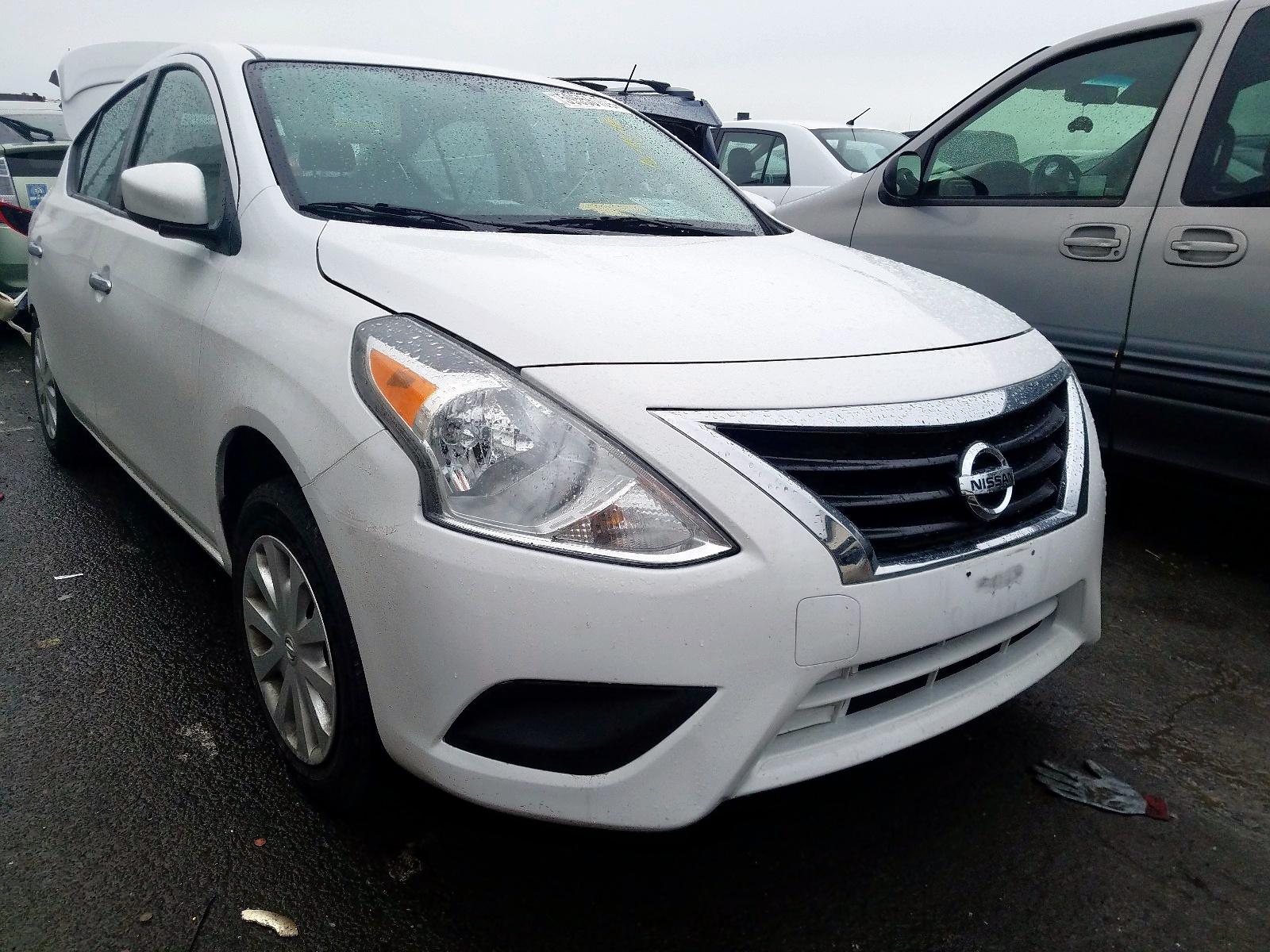2018 NISSAN VERSA