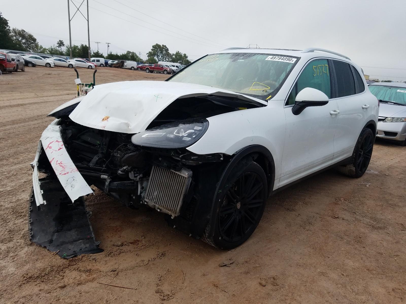 2017 PORSCHE CAYENNE