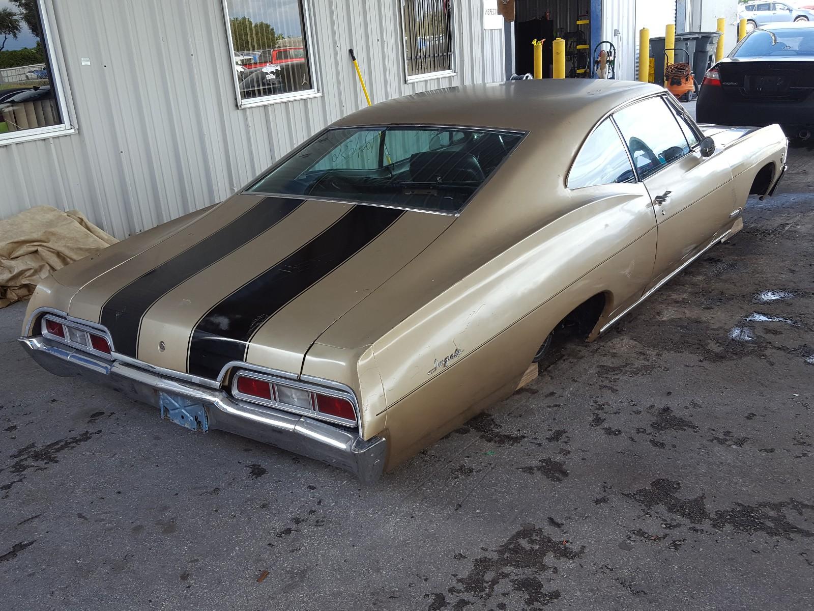 1967 CHEVROLET IMPALA