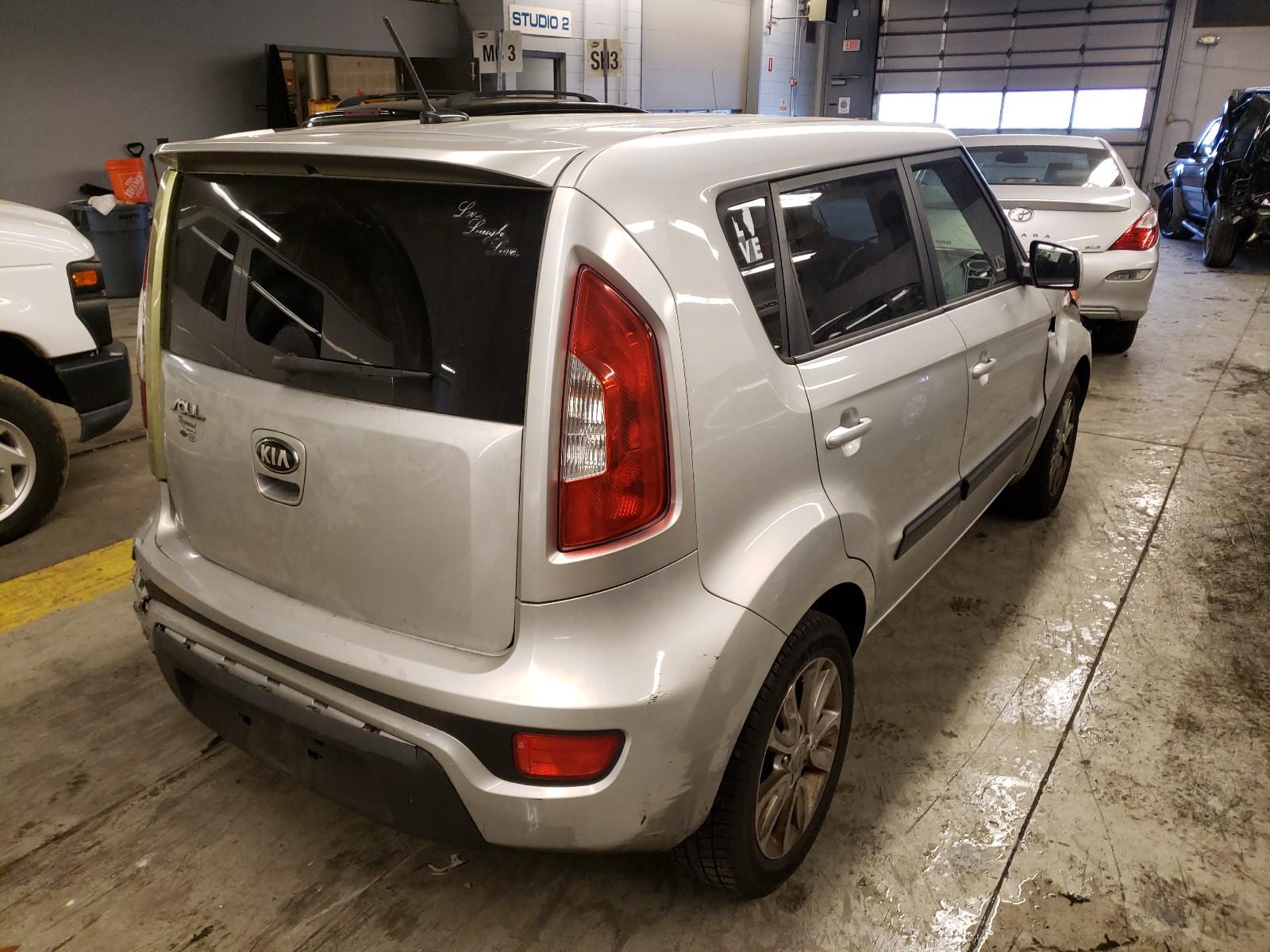 2013 KIA SOUL