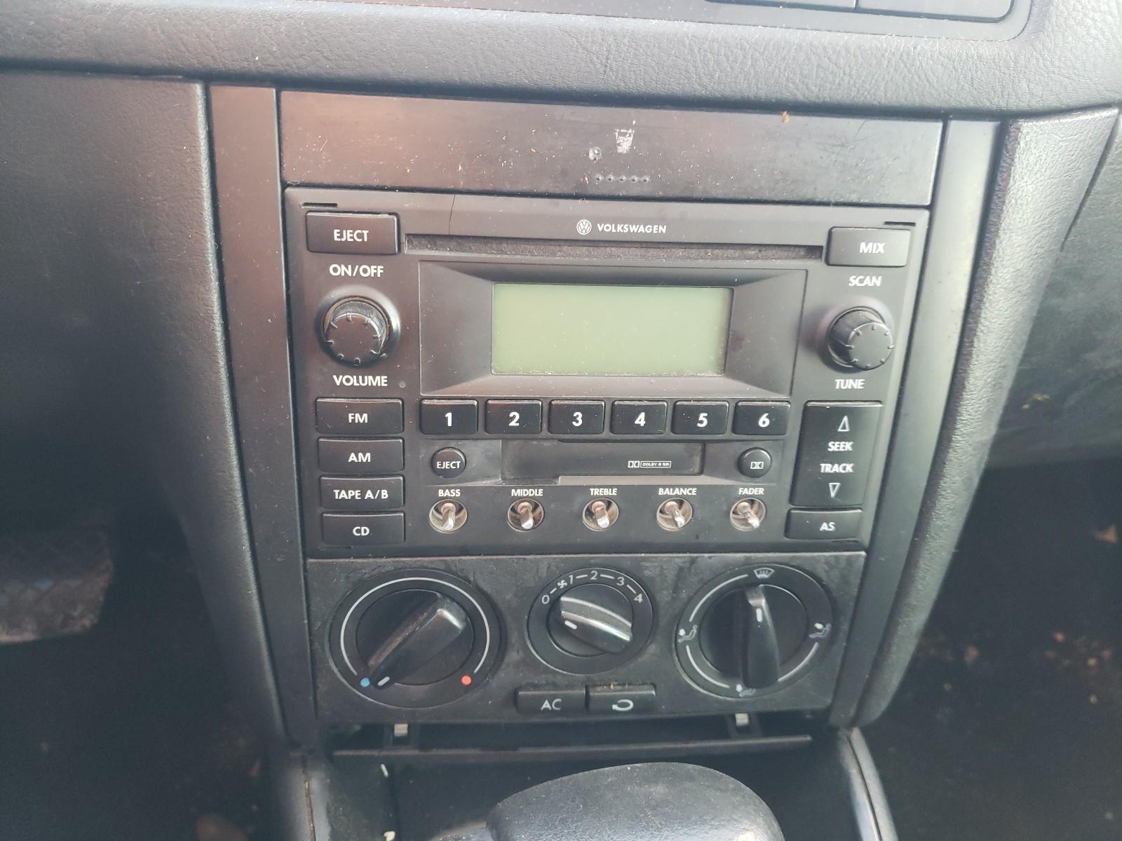 2002 VOLKSWAGEN JETTA