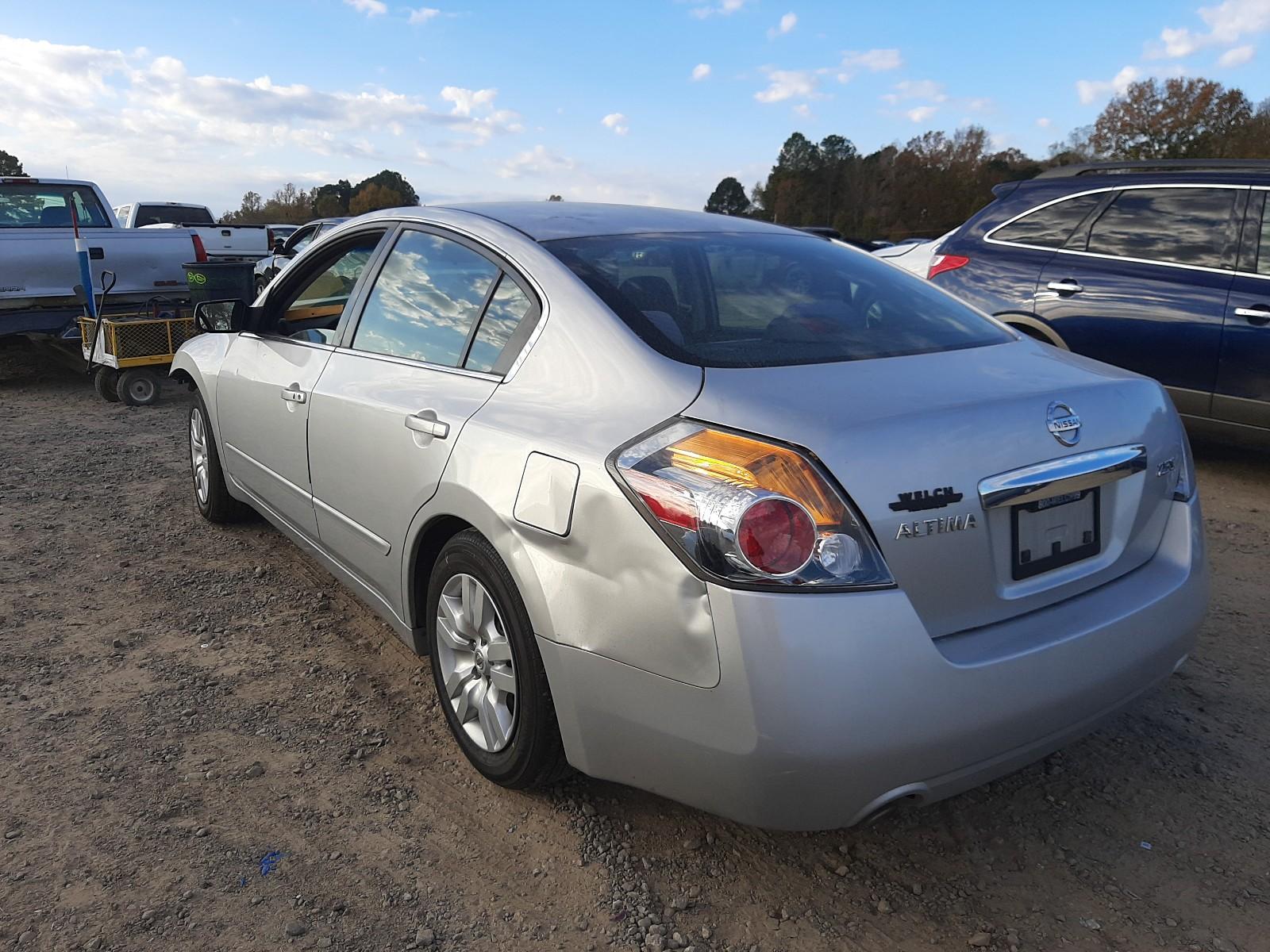 2010 NISSAN ALTIMA