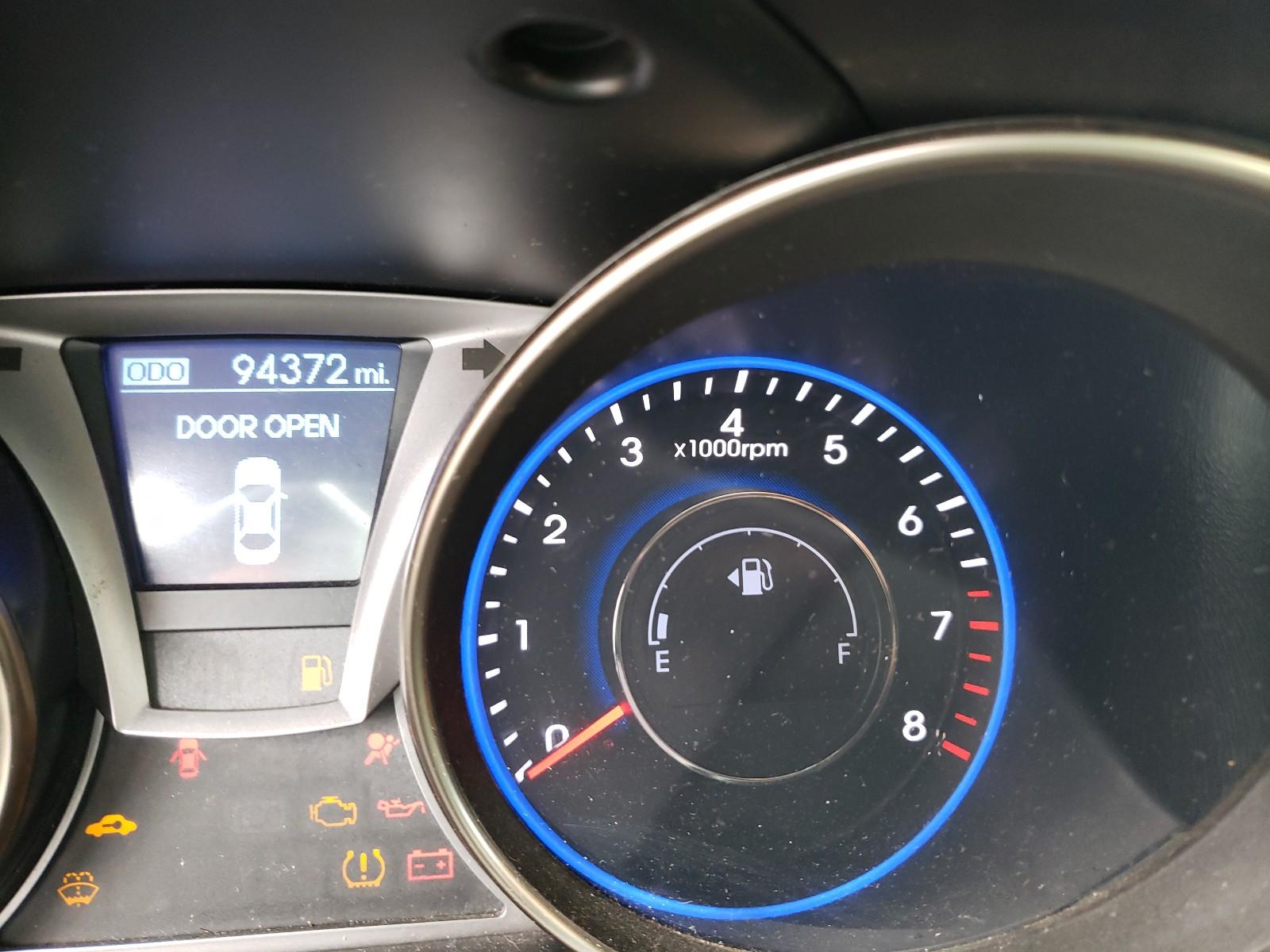 2013 HYUNDAI GENESIS