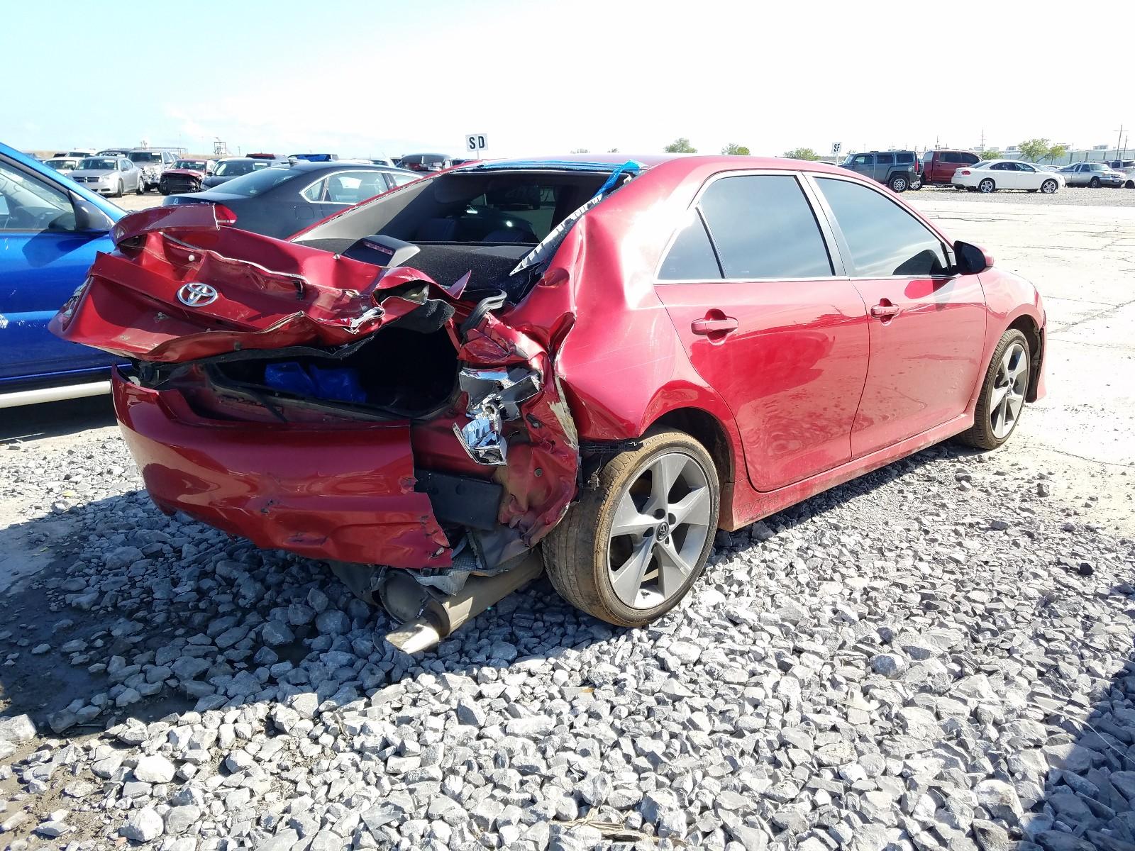 2014 TOYOTA CAMRY