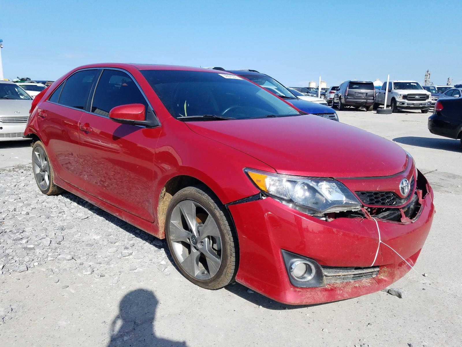 2014 TOYOTA CAMRY