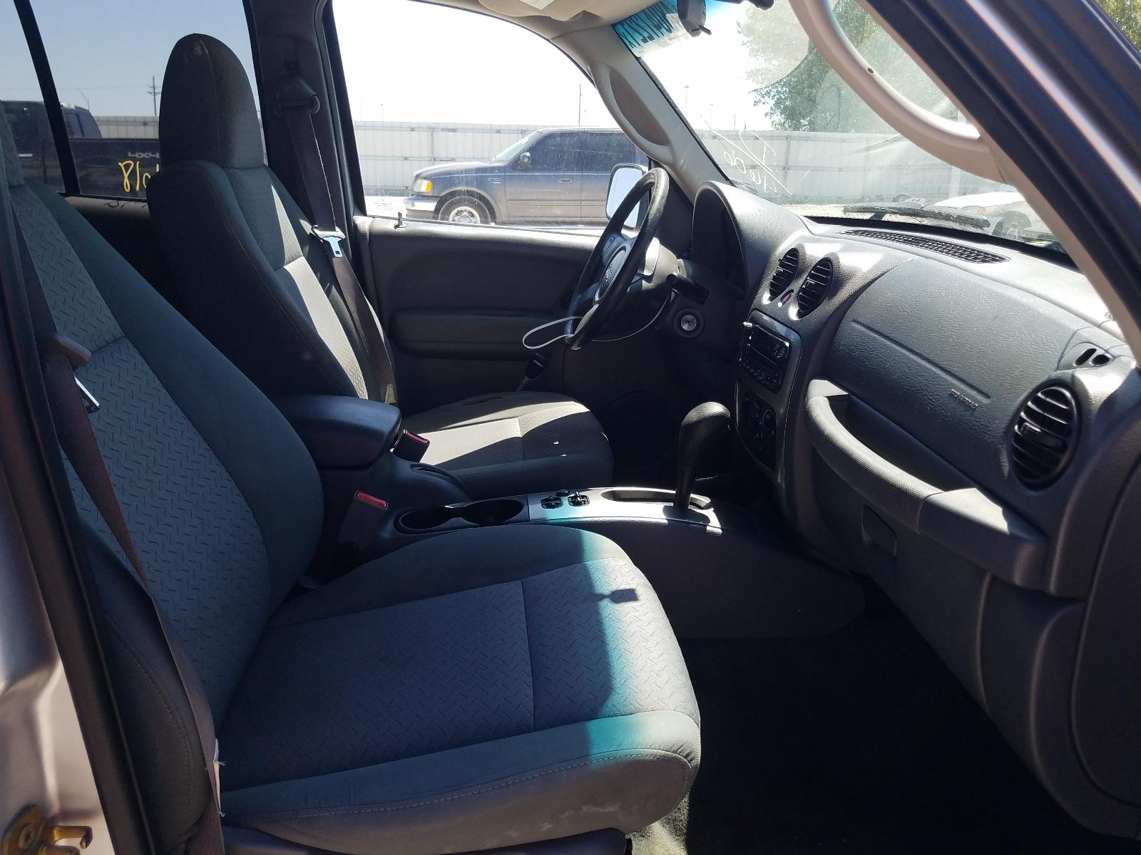 2005 JEEP Liberty