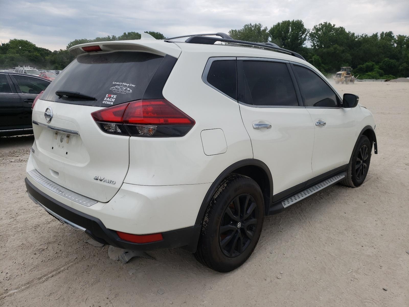 2017 NISSAN ROGUE