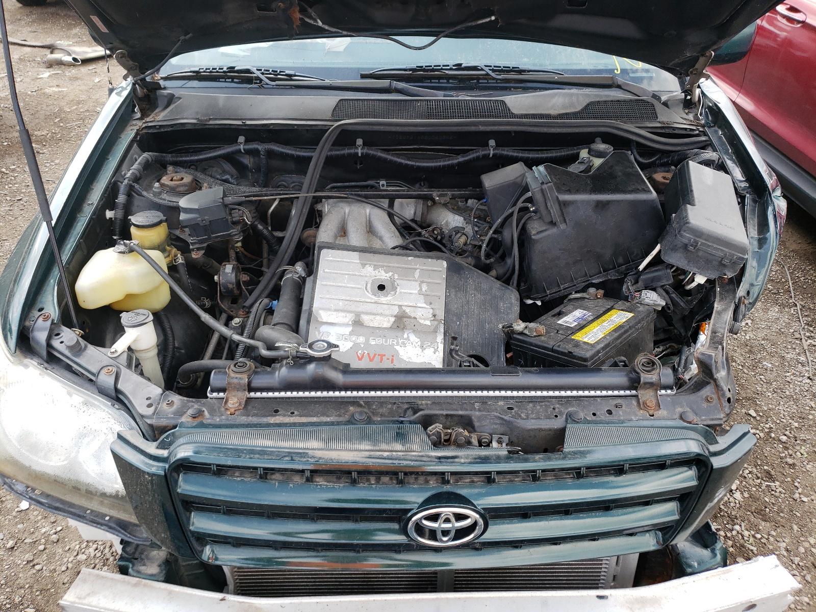 2002 TOYOTA HIGHLANDER