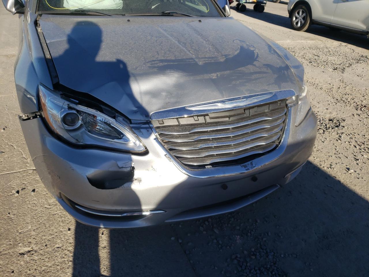 2013 CHRYSLER 200