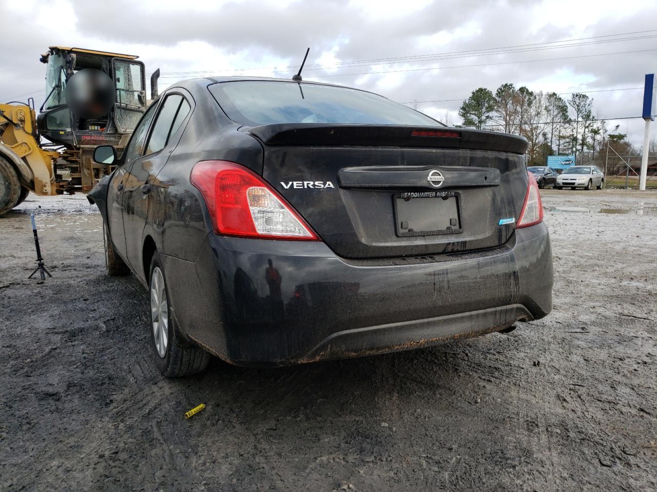 2015 NISSAN VERSA