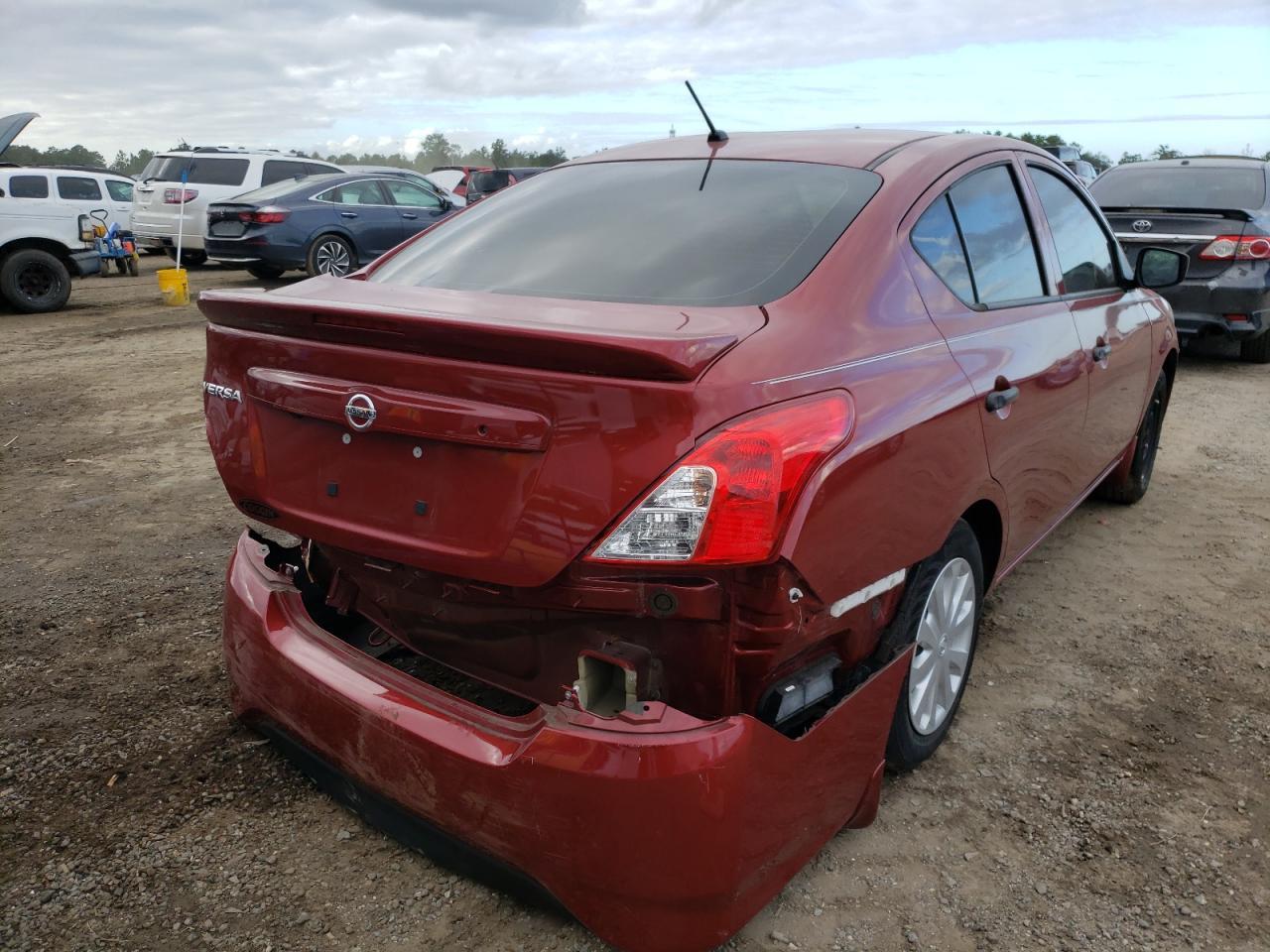 2019 NISSAN VERSA