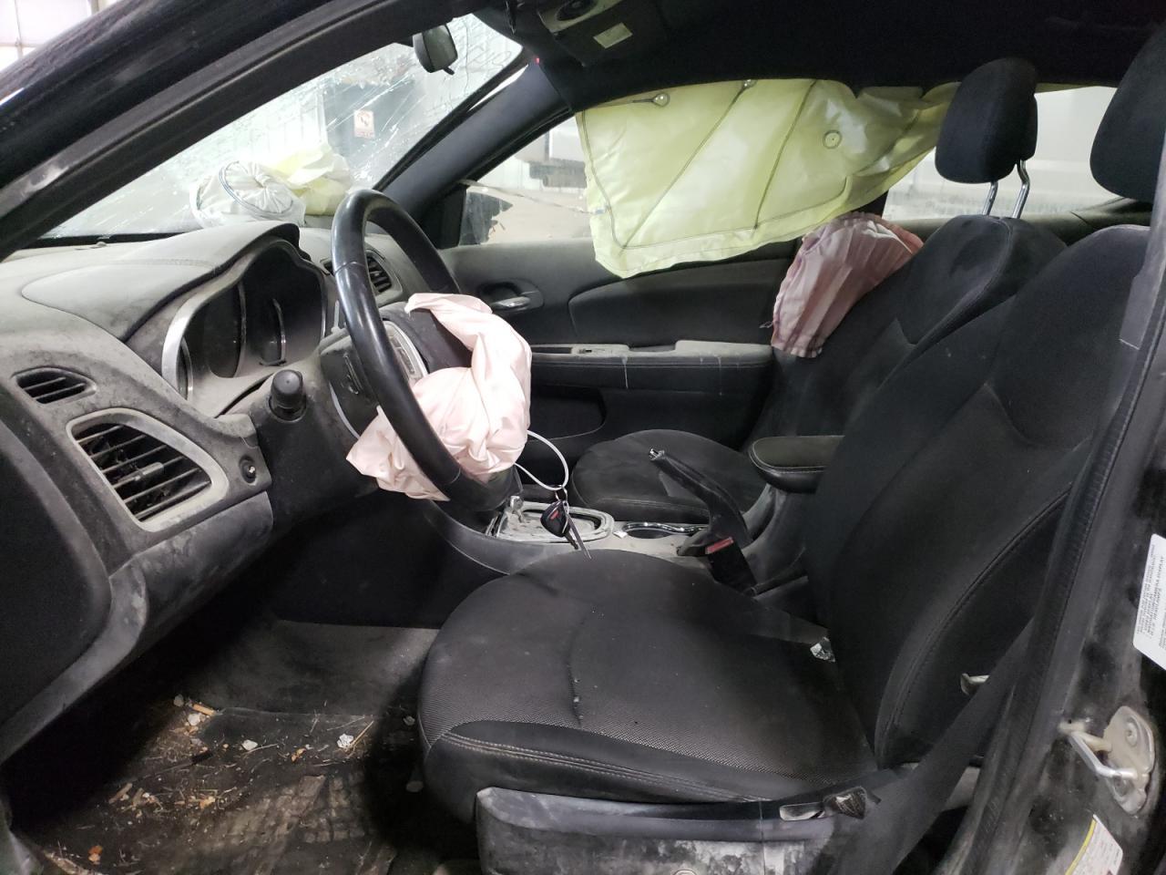 2013 DODGE Avenger