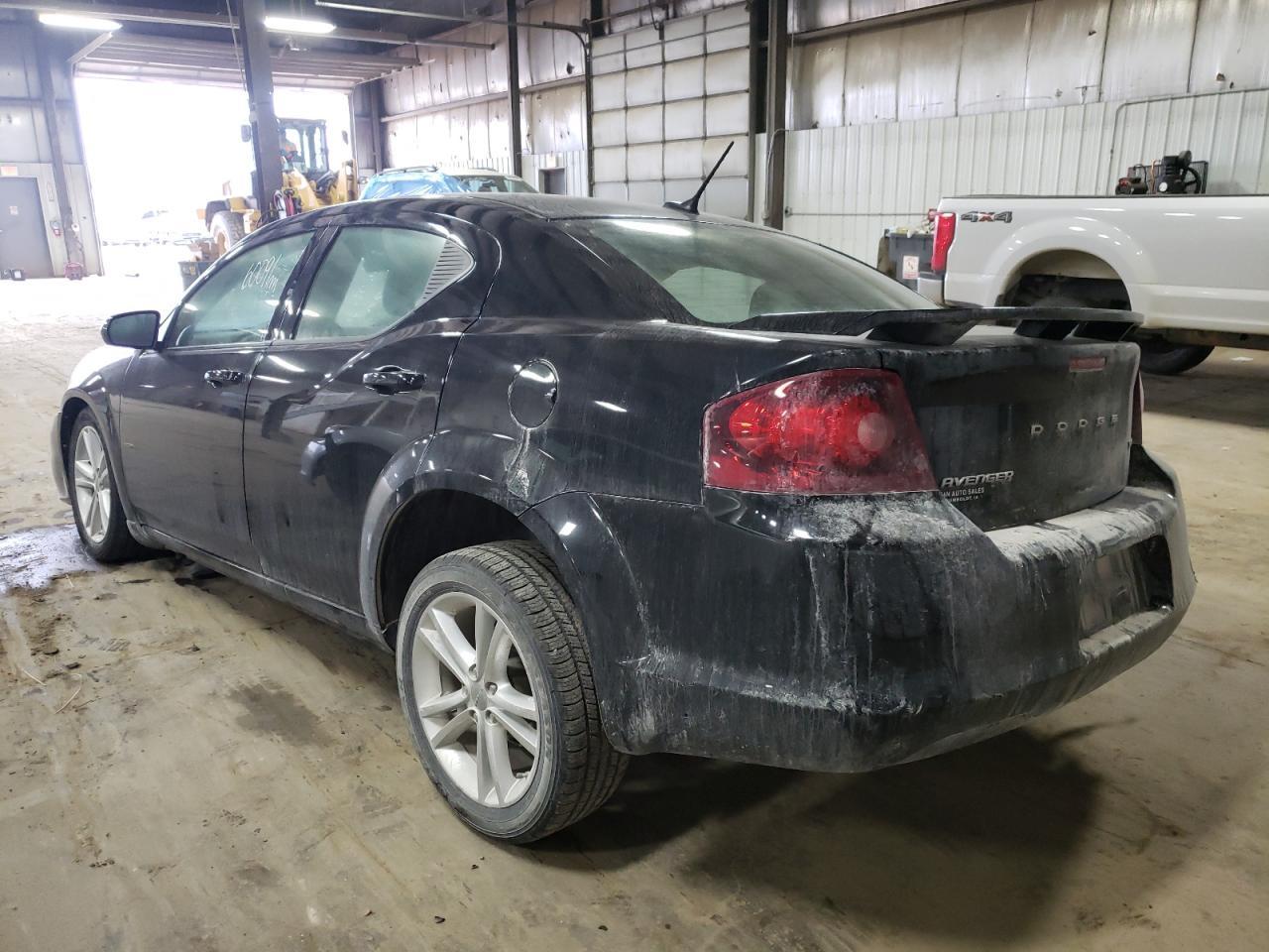 2013 DODGE Avenger