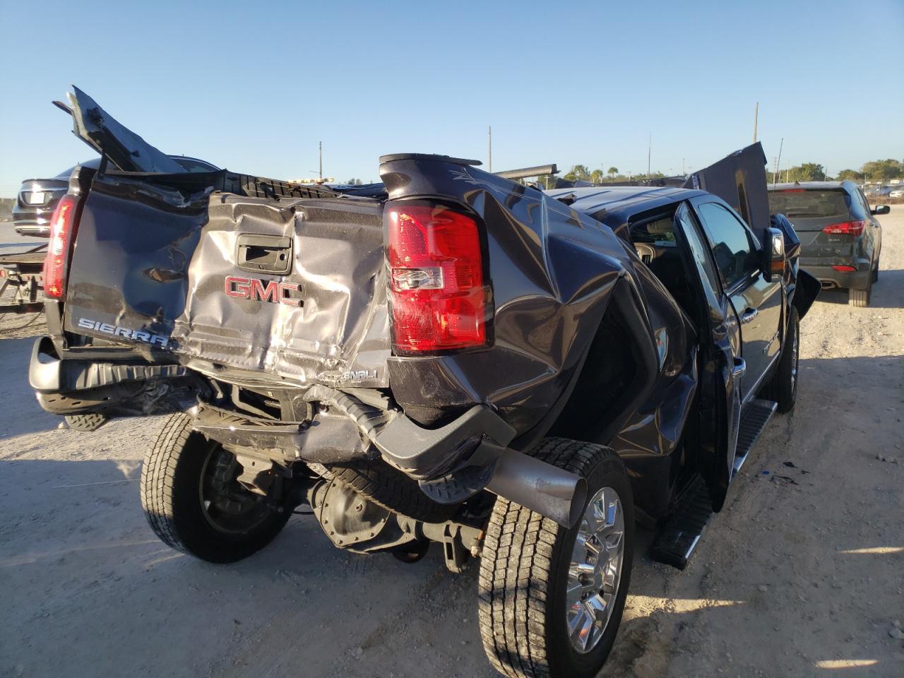 2016 GMC Sierra