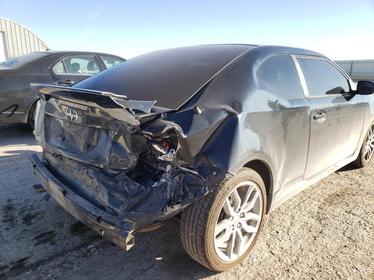 2015 TOYOTA SCION