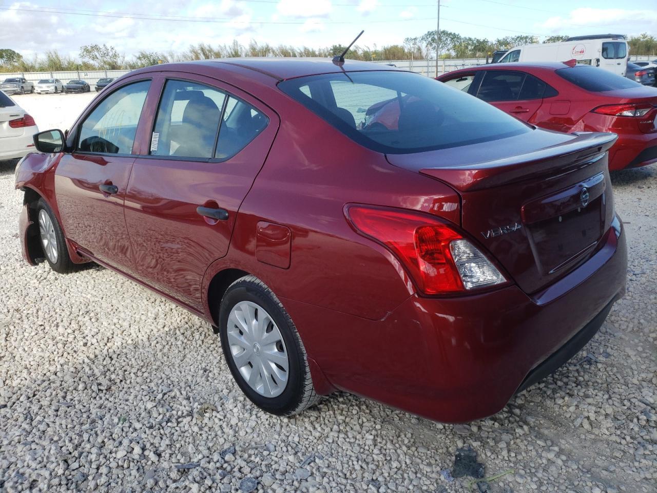 2018 NISSAN VERSA