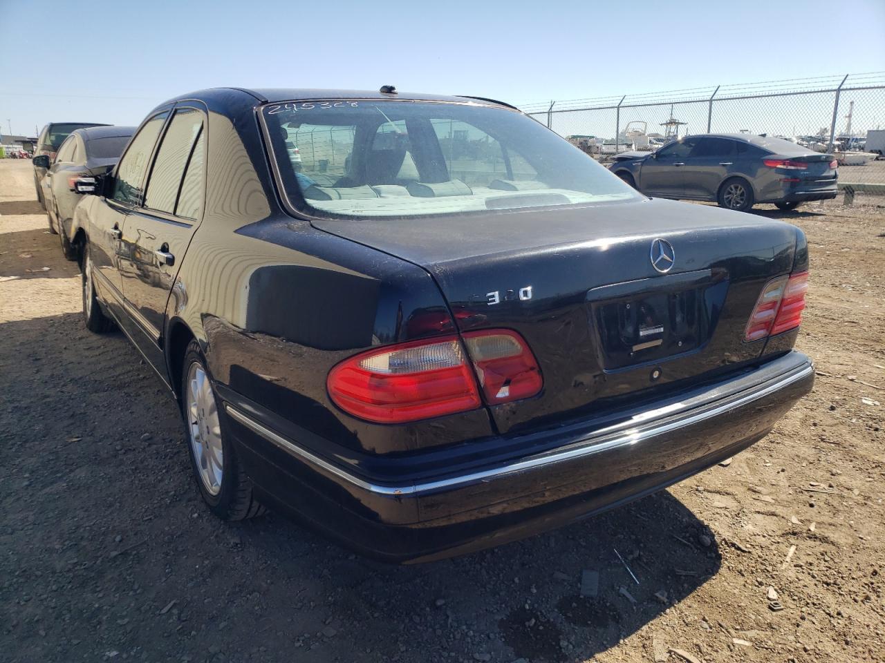 2001 MERCEDES-BENZ E-Class