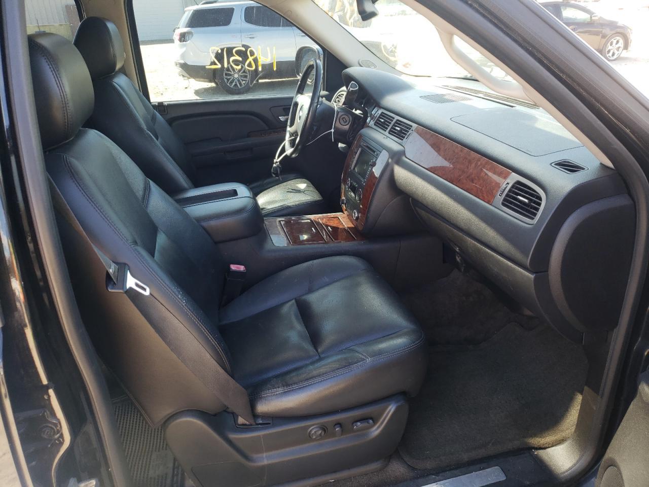 2009 CHEVROLET Suburban