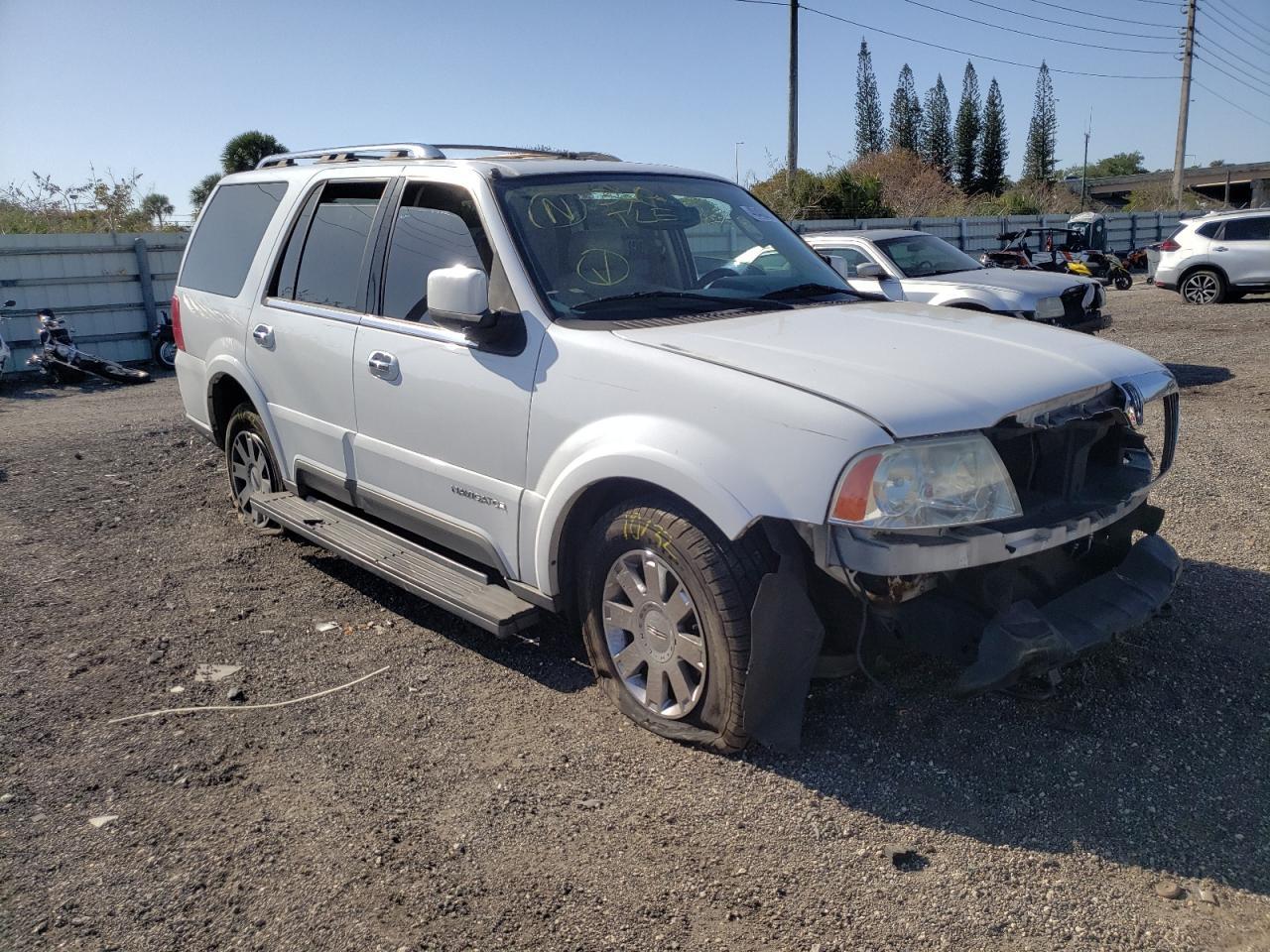 2004 LINCOLN Navigator
