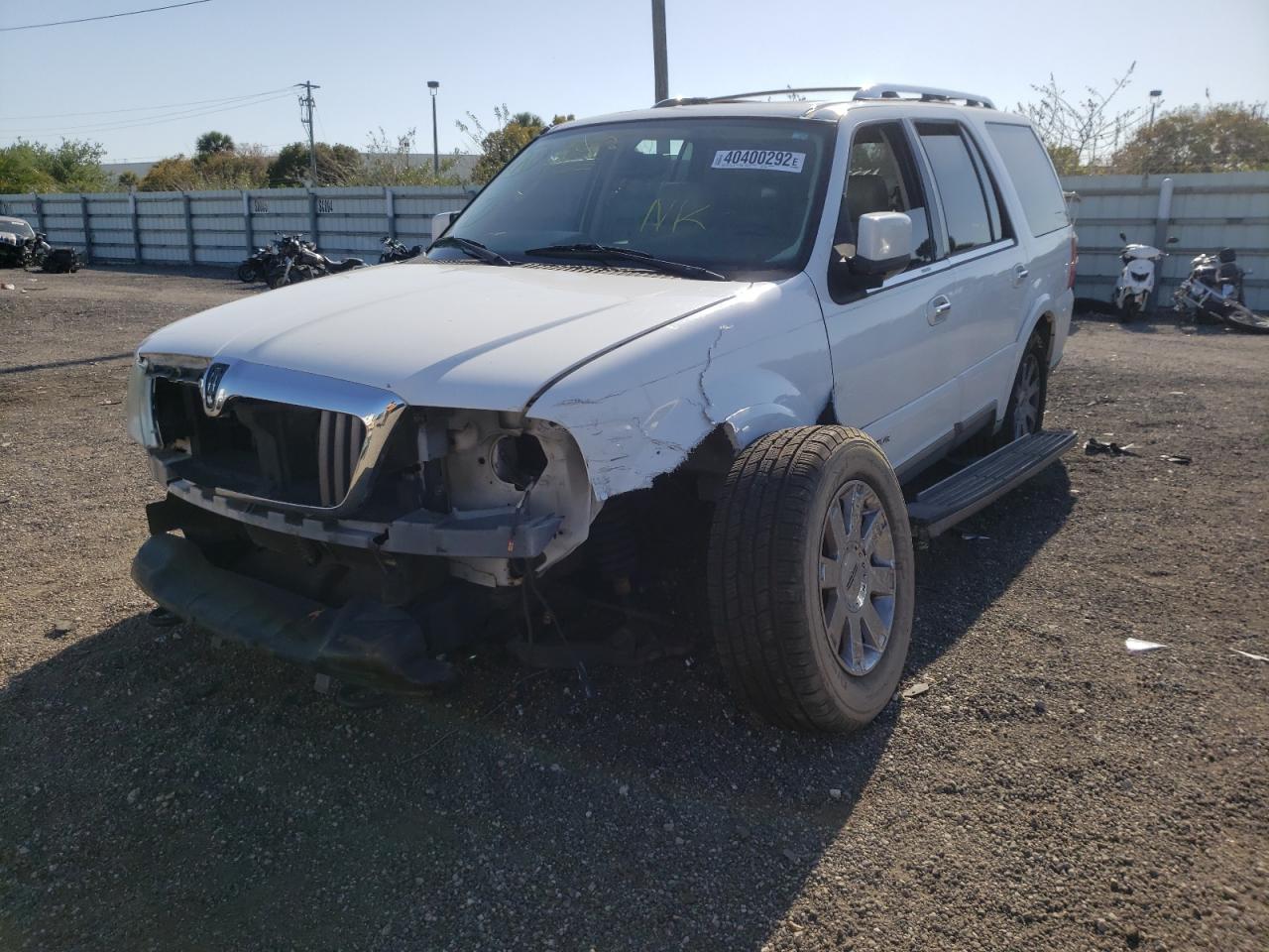 2004 LINCOLN Navigator