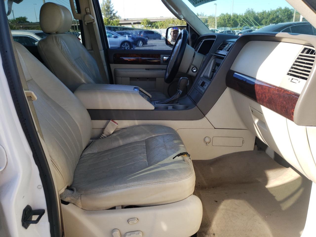 2004 LINCOLN Navigator