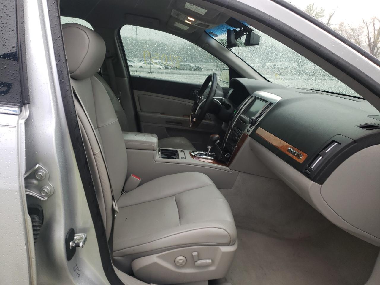 2010 CADILLAC STS