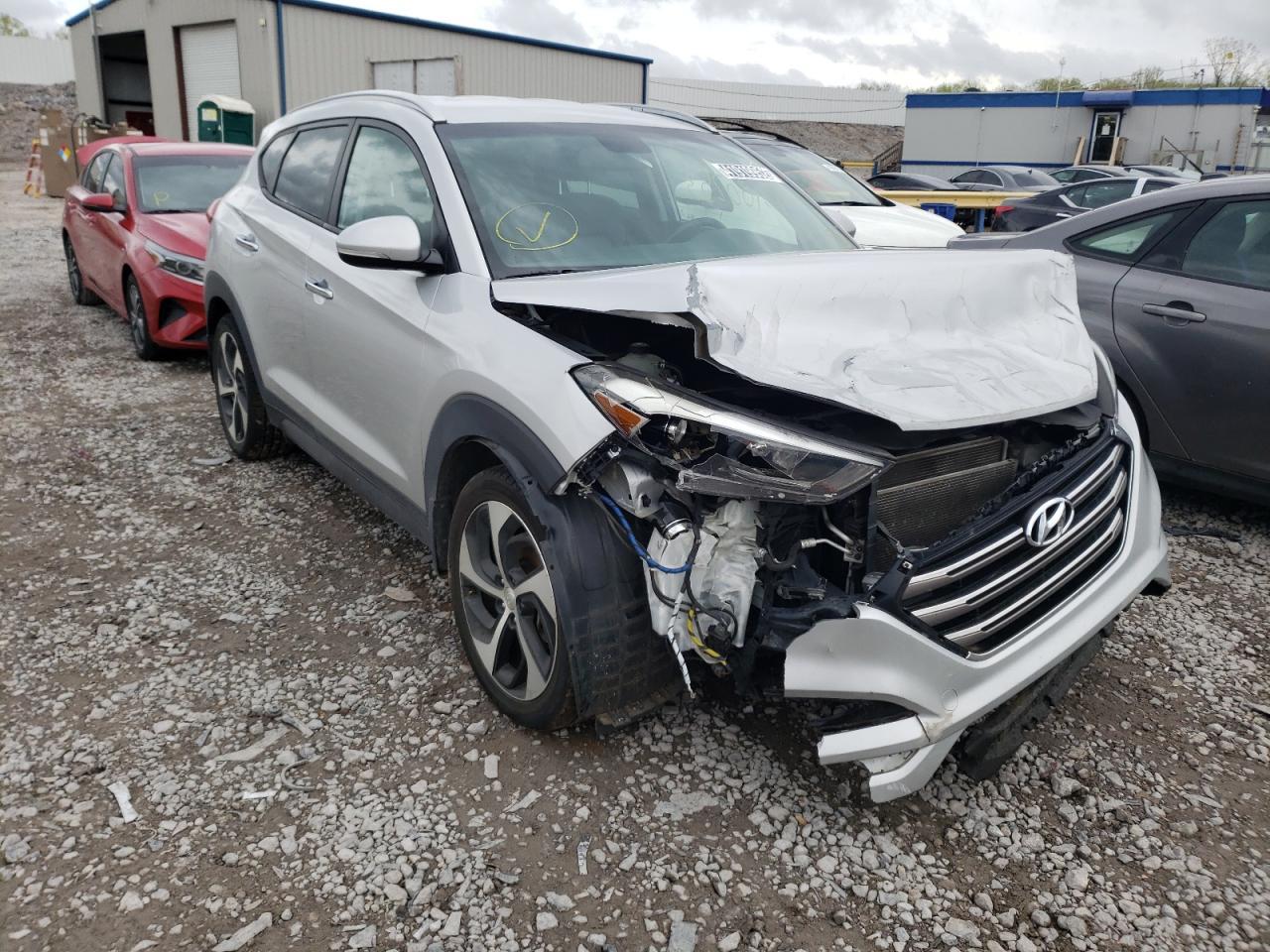 2016 HYUNDAI TUCSON