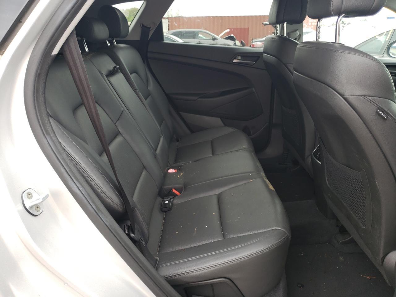 2016 HYUNDAI TUCSON