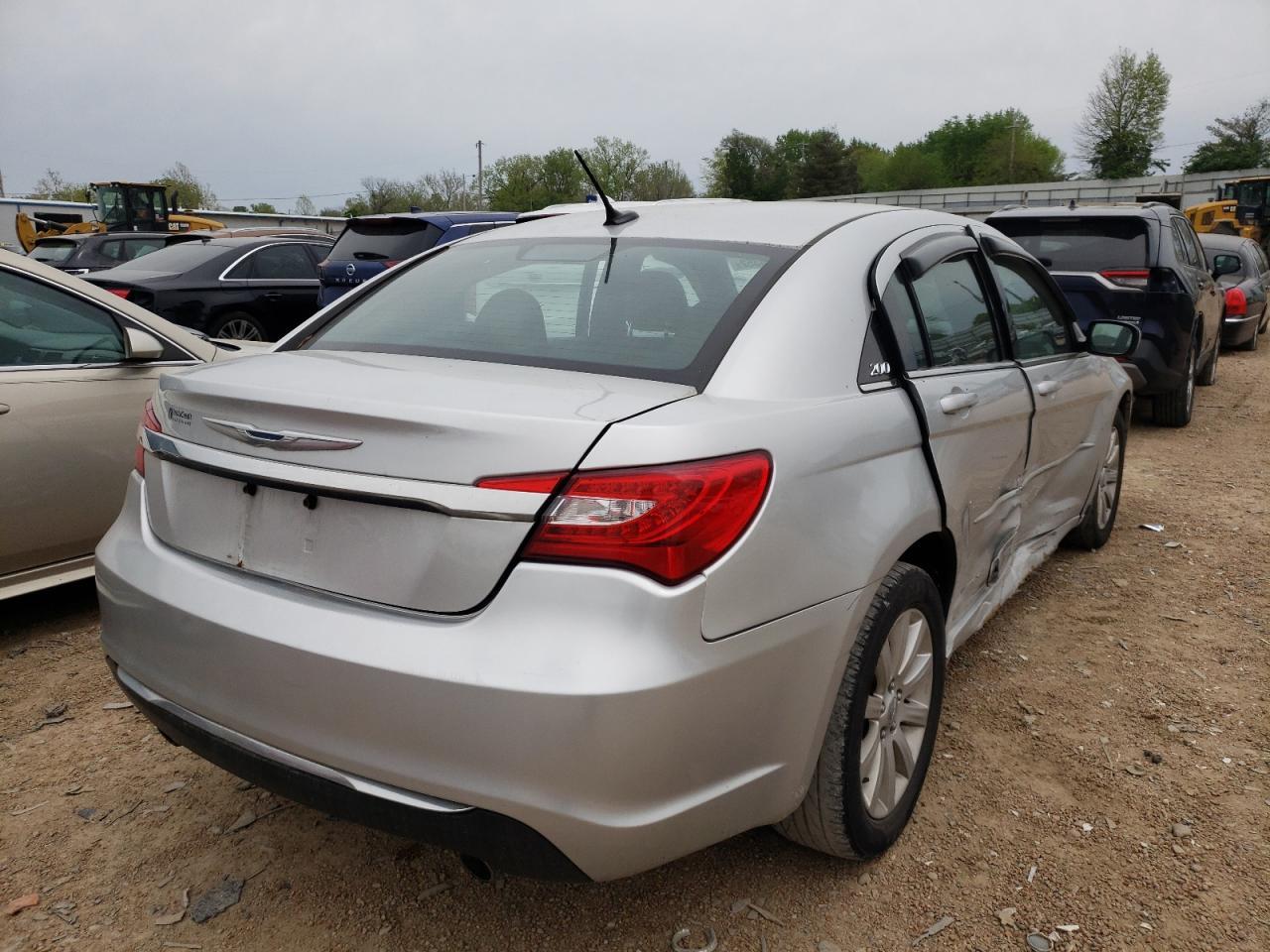 2011 CHRYSLER 200