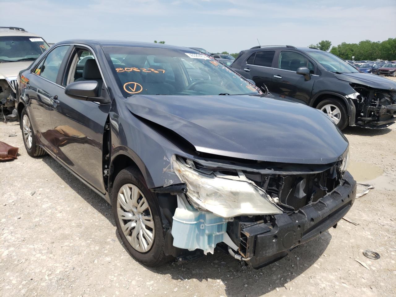 2014 TOYOTA CAMRY