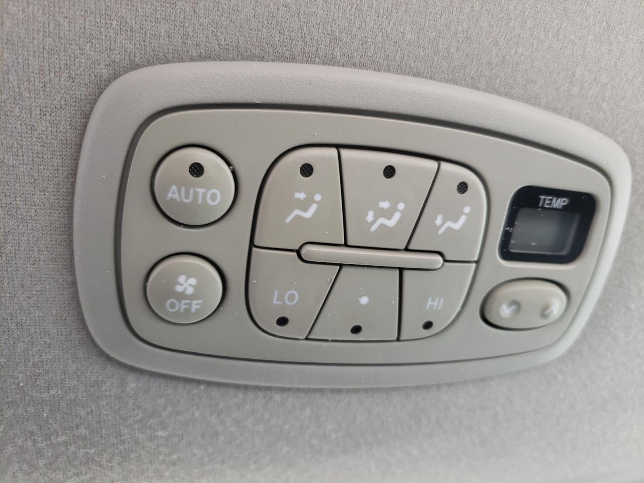 2006 TOYOTA SIENNA
