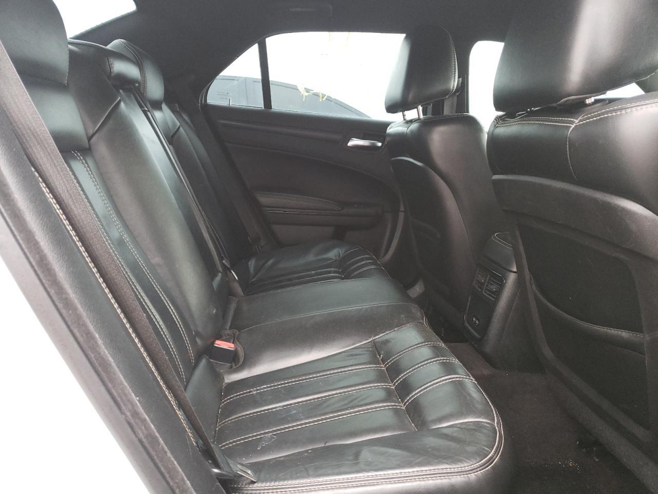 2016 CHRYSLER 300