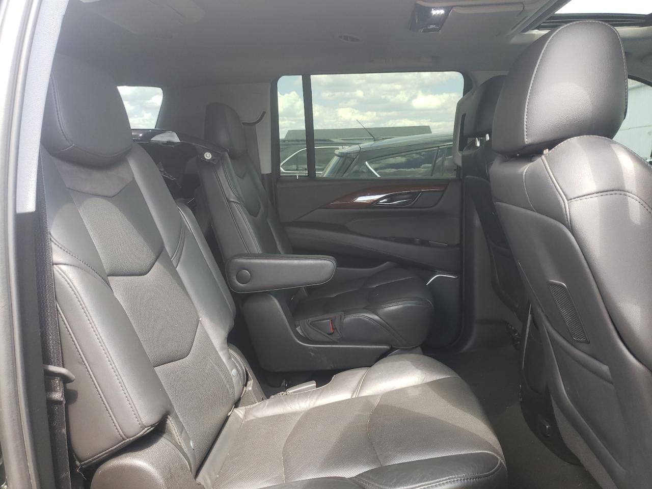 2016 CADILLAC ESCALADE