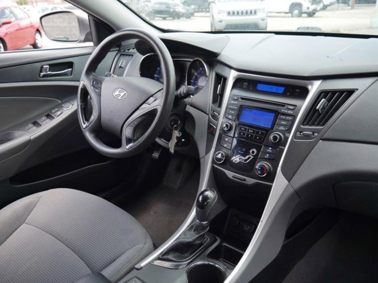 2013 HYUNDAI SONATA