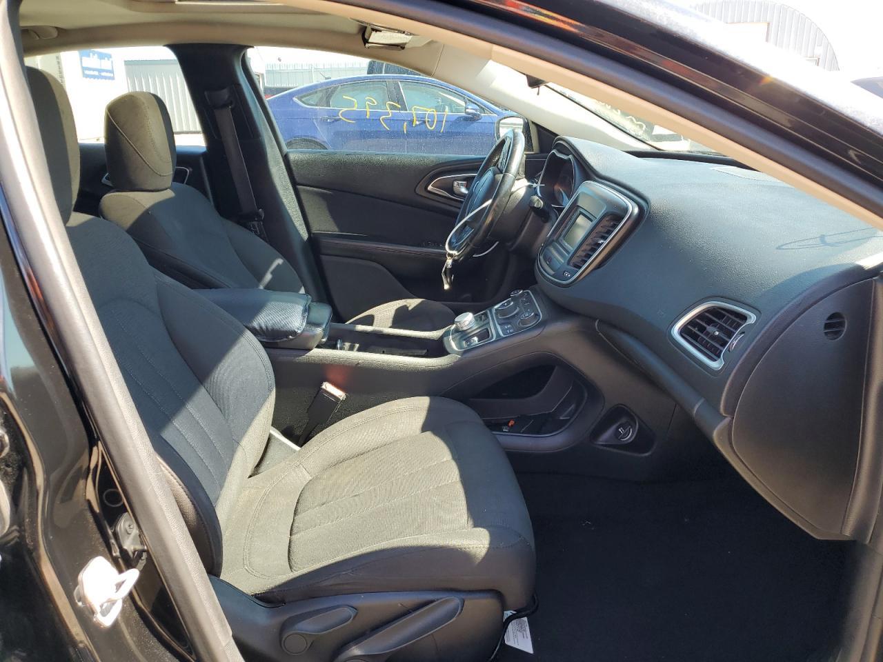 2015 CHRYSLER 200