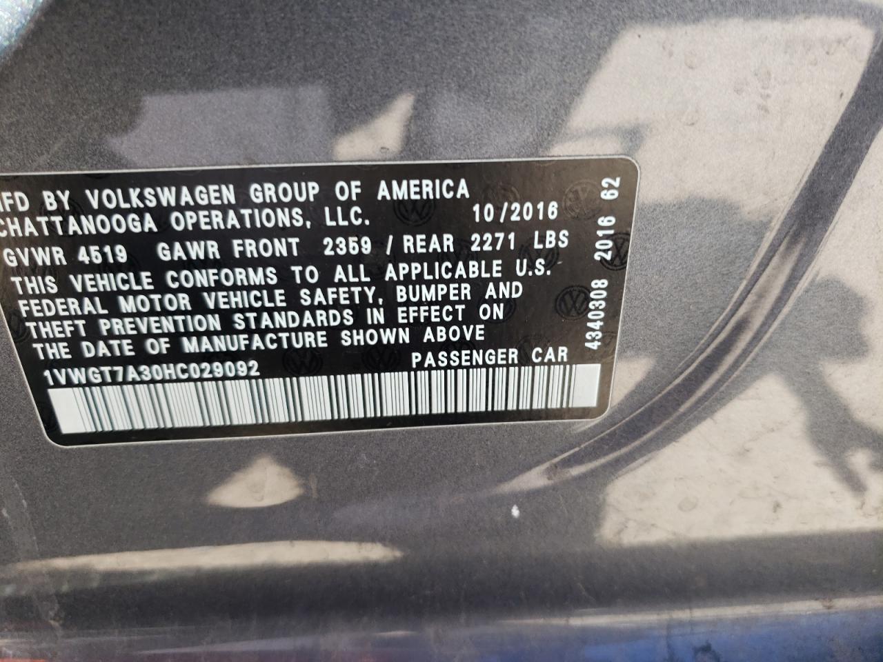 2017 VOLKSWAGEN Passat